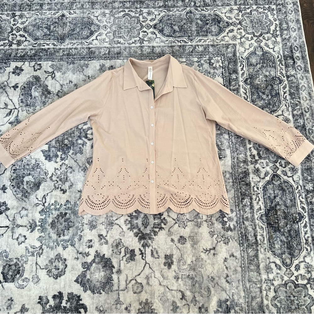 Woman’s Business Casual Top Button Down Long Sleeve Shirt Collared Embroidered